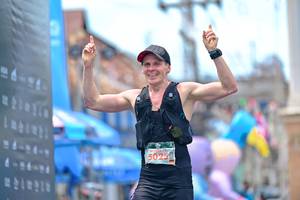 BIB: 5025
                            <button type="button" onclick="openModal(24882851)" class="btn btn-primary btn-sm float-right btn-popup" data-toggle="modal" data-target=".modal-high-quality">
                        <i class="fas fa-shopping-cart"></i> Add to Cart
                    </button>
                                            <button type="button" onclick="isThisMe(24882851, true)" class="btn btn-success btn-sm float-right btn-popup btn-isme hidden" data-toggle="tooltip" data-placement="bottom" title="นี่คือรูปของคุณใช่ไหม คลิกที่นี่เพื่อเอาเข้าอัลบั้ม">
                        <i class="fas fa-plus"></i> Add to album
                    </button>
                    <button type="button" onclick="isThisMe(24882851, false)" class="btn btn-warning btn-sm float-right btn-popup btn-isnotme hidden">
                        <i class="fas fa-ban"></i> Remove from album
                    </button>